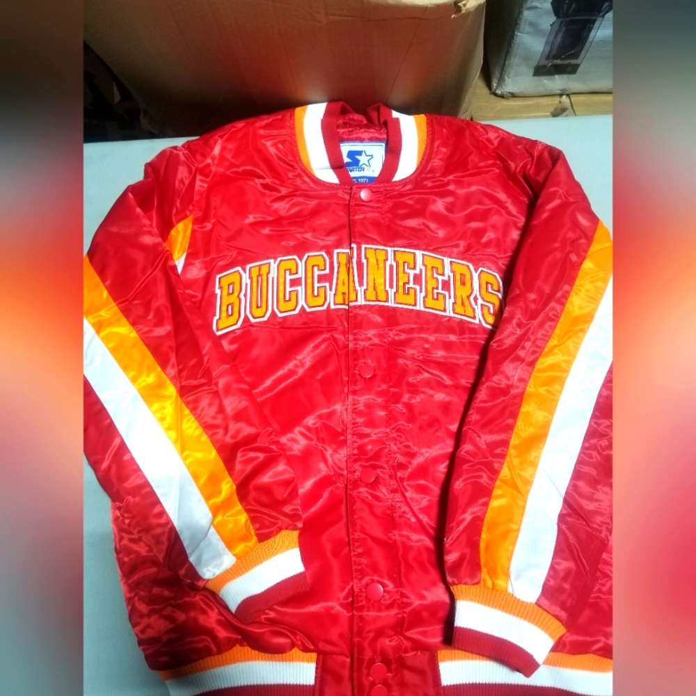 Tampa Bay Buccaneers NFL Starter Locker Room Varsity Full